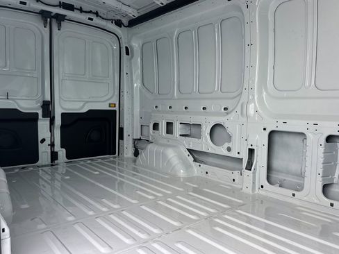 New 2026 Ford Transit 250 148 Medium Roof image 10