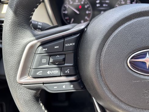 Used 2025 Subaru Outback Limited AWD/4WD image 10