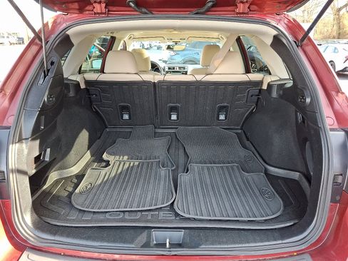 Used 2017 Subaru Outback 2.5i Limited image 19