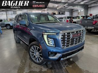 Used 2025 GMC Yukon Denali w/ Sun & Power Step Package AWD/4WD video 1
