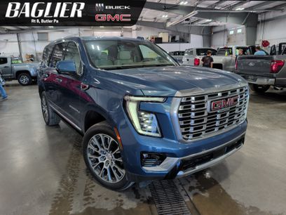 Used 2025 GMC Yukon Denali w/ Sun & Power Step Package