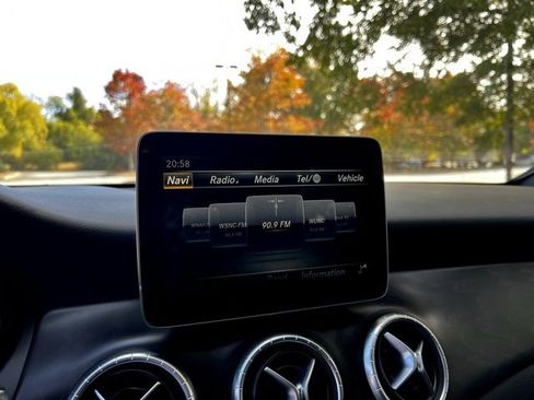 Used 2017 Mercedes-Benz CLA 250 image 46