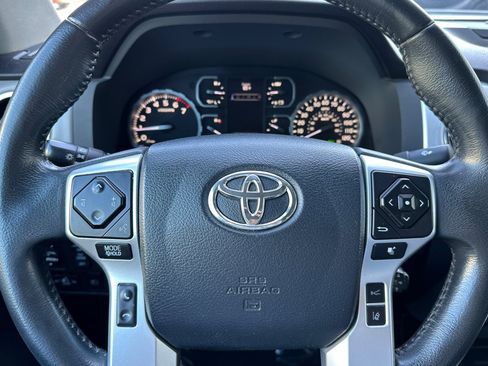 Used 2018 Toyota Tundra Limited w/ Limited Premium Package RWD image 10