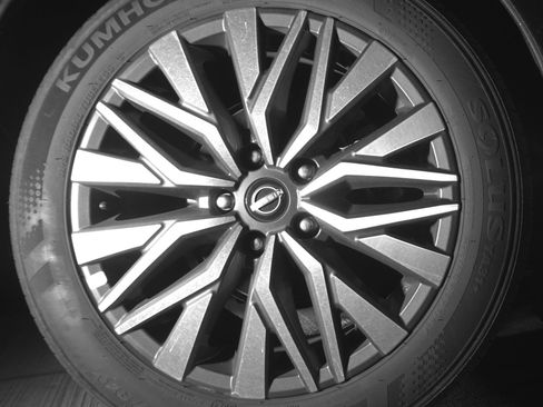 Used 2025 Nissan Altima 2.5 SV image 15