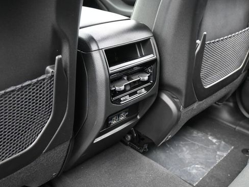 New 2026 Jeep Grand Cherokee Laredo RWD image 28