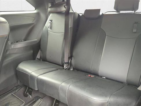 Certified 2022 Toyota Sienna XSE image 18