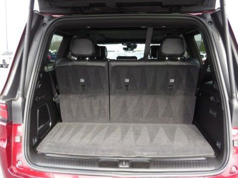 Used 2022 Jeep Wagoneer Series III w/ Premium Group I image 30