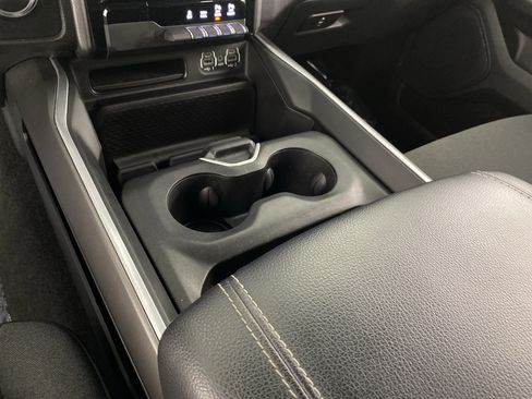 Used 2023 RAM 1500 Big Horn AWD/4WD image 30