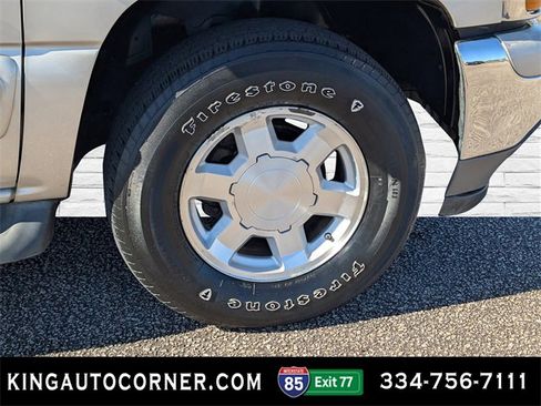 Used 2006 GMC Yukon SLT w/ SLT Preferred Equipment Group image 9