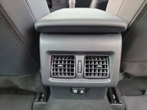 Used 2025 Toyota Camry SE w/ Convenience Package FWD image 17