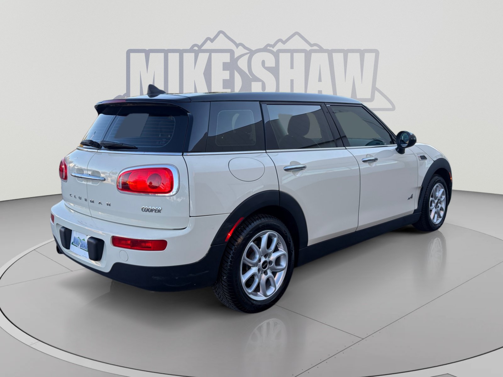 Used 2017 MINI Cooper Clubman ALL4 AWD/4WD image 5