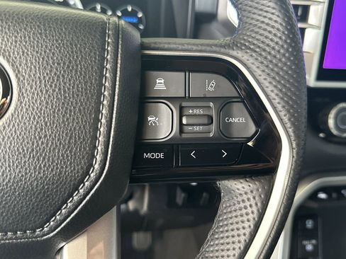 Used 2025 Toyota Tundra Platinum image 22