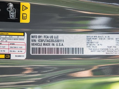 New 2025 Jeep Gladiator Sport image 41