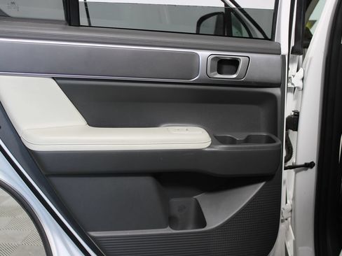 Used 2024 Hyundai Santa Fe SEL FWD image 27