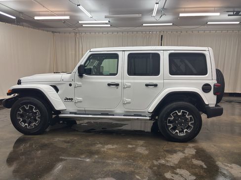 New 2025 Jeep Wrangler Sahara image 11