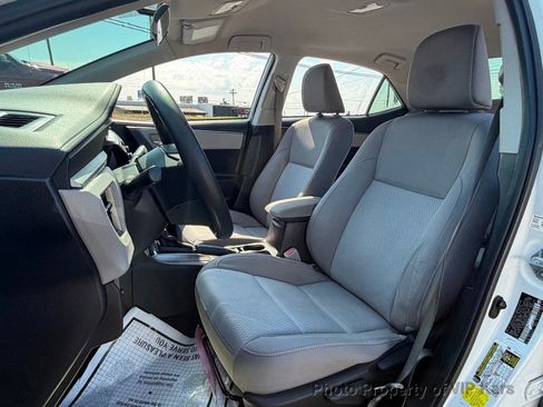 Used 2016 Toyota Corolla LE FWD image 16