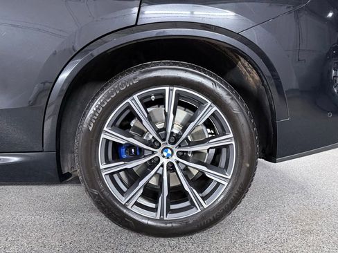 Used 2021 BMW X5 xDrive40i w/ M Sport Package image 12