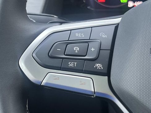 New 2026 Volkswagen Atlas Cross Sport SE FWD image 16