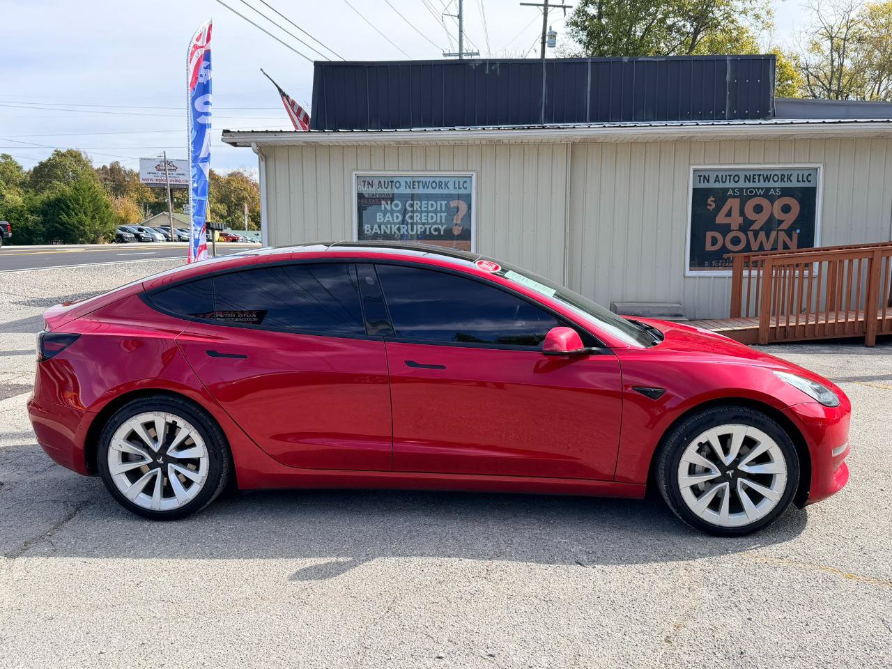 Used 2022 Tesla Model 3 Standard Range RWD image 4