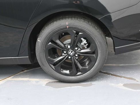 New 2025 Honda Accord SE image 5