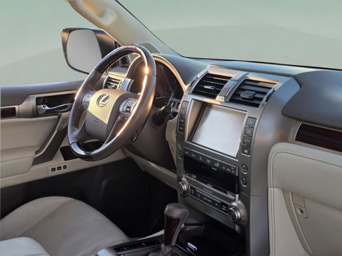 Used 2019 Lexus GX 460 Luxury image 27