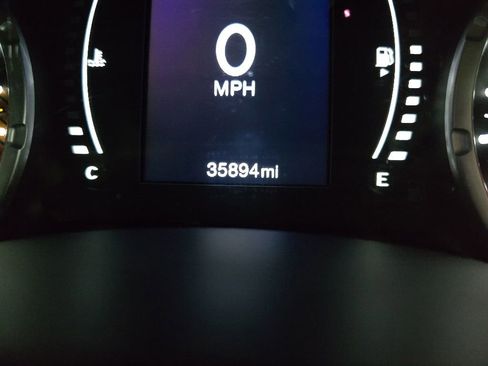 Used 2023 Jeep Renegade Latitude AWD/4WD image 22