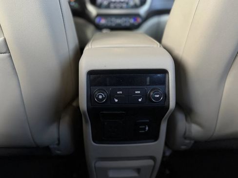Used 2017 GMC Acadia Denali w/ Technology Package AWD/4WD image 42