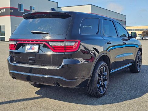 Used 2022 Dodge Durango SXT w/ Blacktop Package AWD/4WD image 3