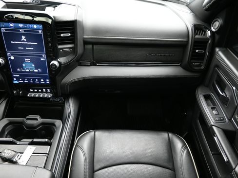 Used 2024 RAM 2500 Limited image 39