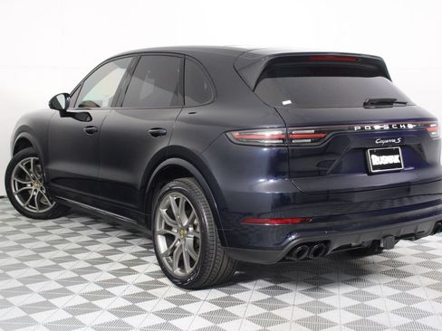 Certified 2023 Porsche Cayenne S AWD/4WD image 3