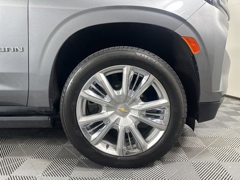 Used 2022 Chevrolet Suburban Premier image 7