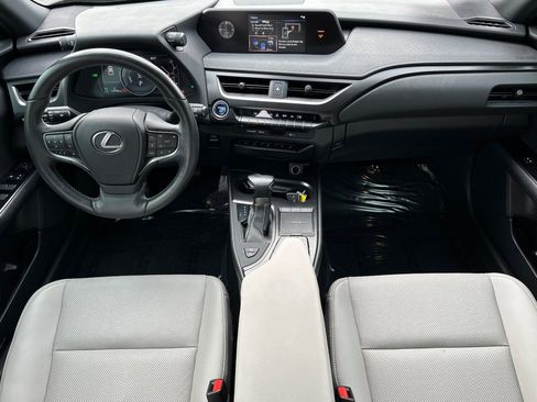 Used 2020 Lexus UX 250h w/ Premium Package image 13
