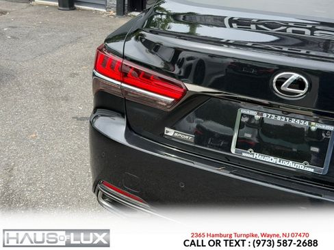 Used 2018 Lexus LS 500 F Sport w/ Accessory Package (Z1) AWD/4WD image 24