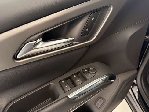New 2026 Chevrolet Traverse LT w/ Driver Confidence Package FWD image 24