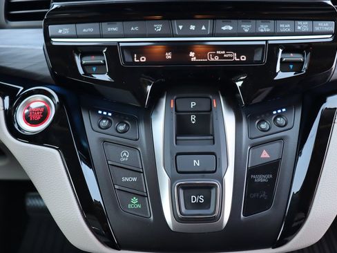 Certified 2026 Honda Odyssey Elite image 24