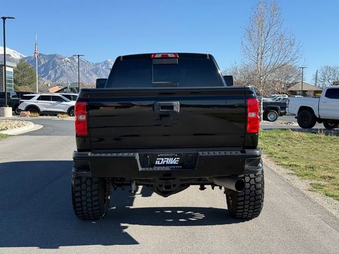 Used 2019 Chevrolet Silverado 2500 LTZ w/ Duramax Plus Package AWD/4WD image 11
