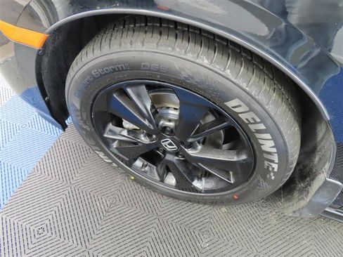 Used 2024 Honda Odyssey Sport image 6