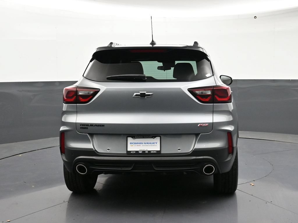 Used 2025 Chevrolet TrailBlazer RS w/ Driver Confidence Package AWD/4WD image 4