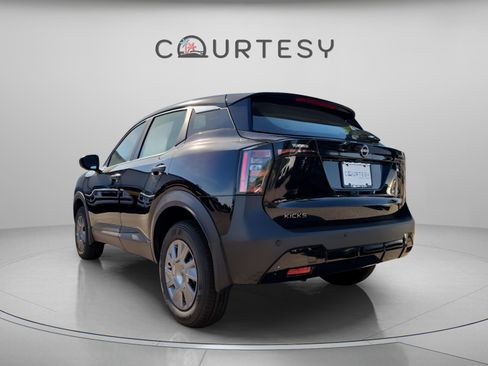 New 2026 Nissan Kicks S image 2