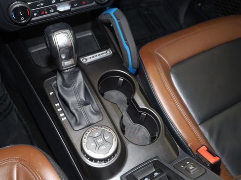 Used 2022 Ford Bronco Outer Banks w/ Sasquatch Package image 29