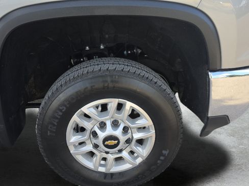 Used 2026 Chevrolet Silverado 2500 LT AWD/4WD image 25