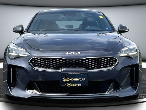 Used 2022 Kia Stinger GT-Line w/ Sun & Sound Package RWD image 2