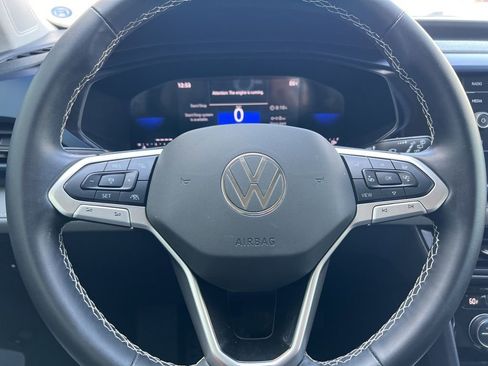 Certified 2024 Volkswagen Taos SE FWD image 47