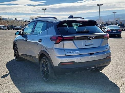 New 2027 Chevrolet Bolt RS w/ Technology Package FWD image 4