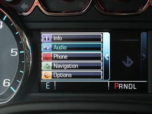 Used 2020 Chevrolet Suburban LT RWD image 26
