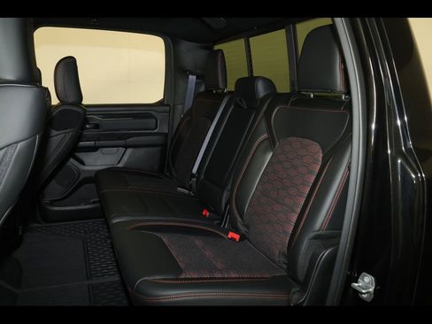 Used 2022 RAM 1500 Big Horn w/ Built-to-serve Edition AWD/4WD image 28