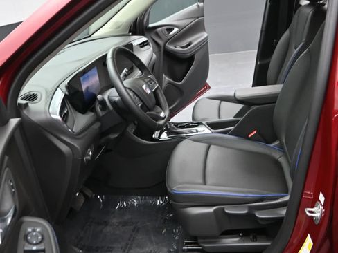 Used 2025 Buick Encore GX Sport Touring w/ Advanced Technology Package AWD/4WD image 20