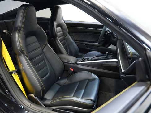 Used 2022 Porsche 911 Turbo S AWD/4WD image 31