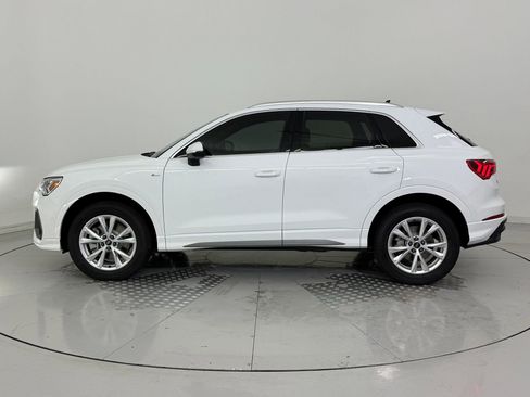 Used 2025 Audi Q3 2.0T Premium w/ Convenience Package AWD/4WD image 2