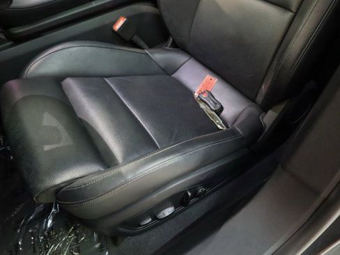 Used 2021 Porsche Taycan 4S w/ Premium Package image 28